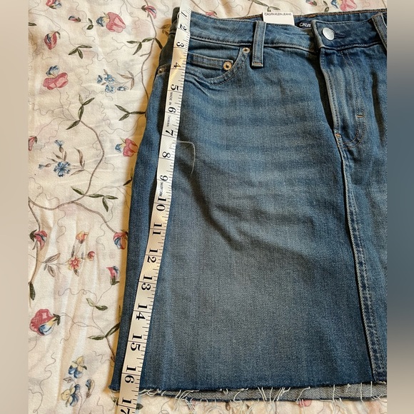 BNWT Calvin Klein Jeans Stretch Denim Skirt - Picture 5 of 5